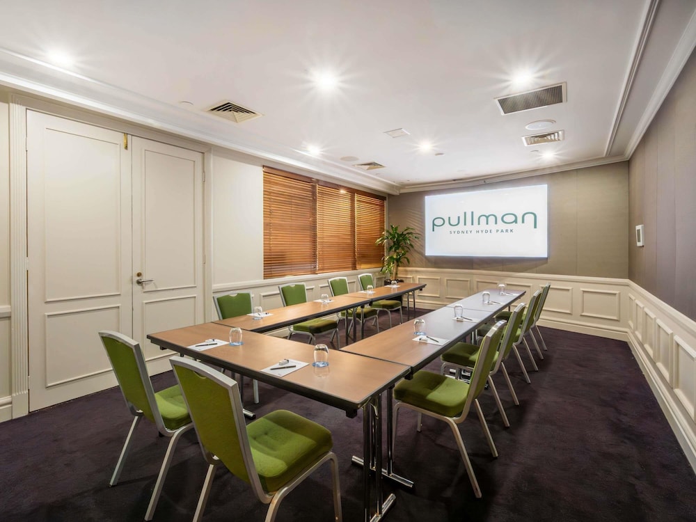 Meeting facility