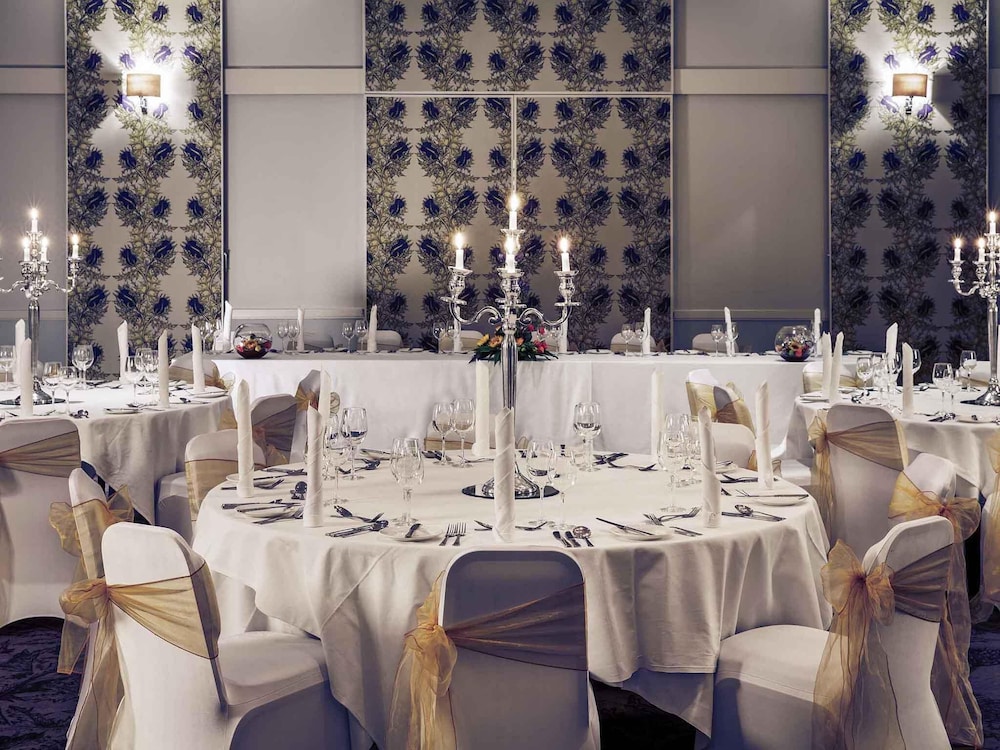 Indoor wedding