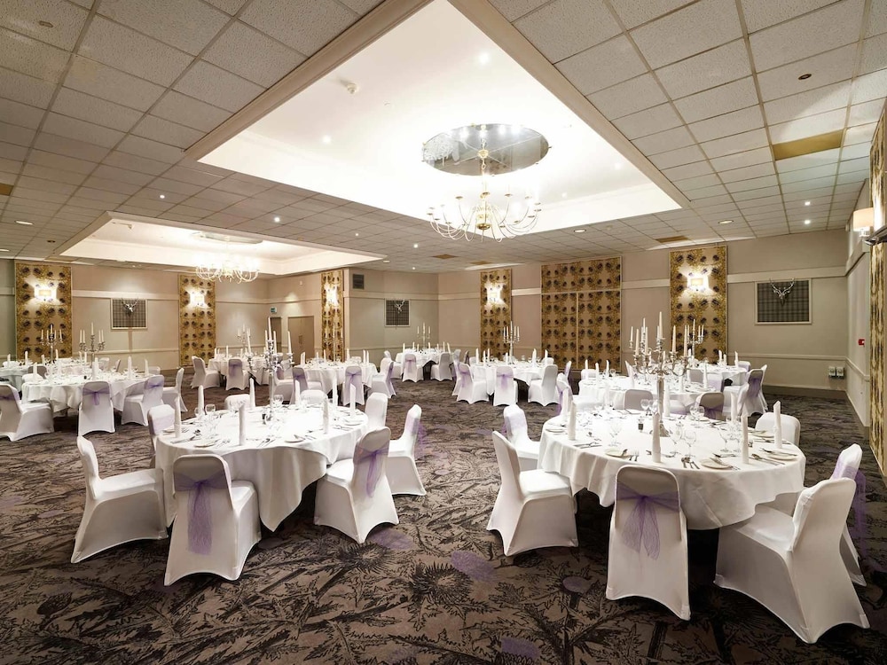 Indoor wedding