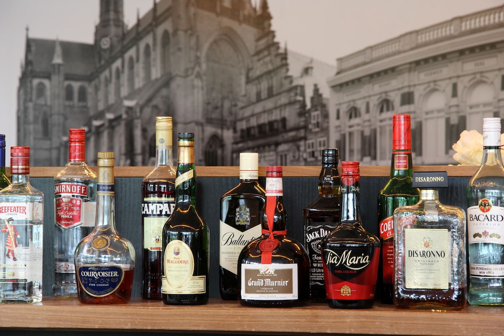 Bar (en el alojamiento)