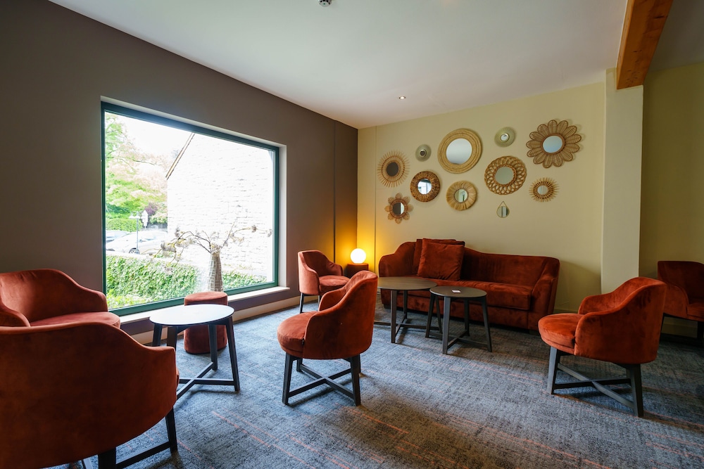 Coin salon dans le hall