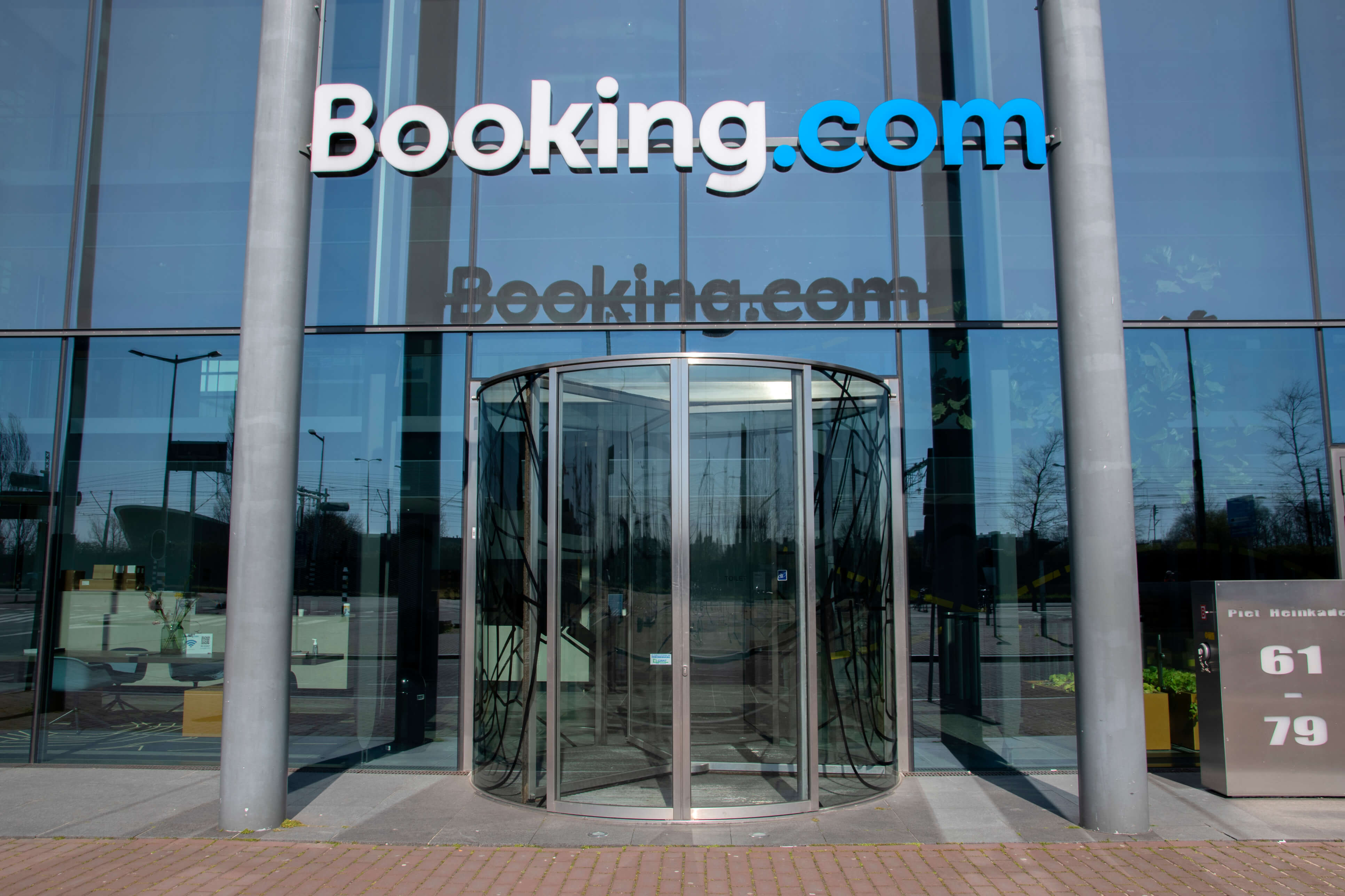 Booking.com logo