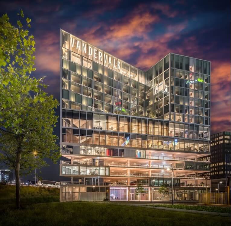 van der valk zuidas